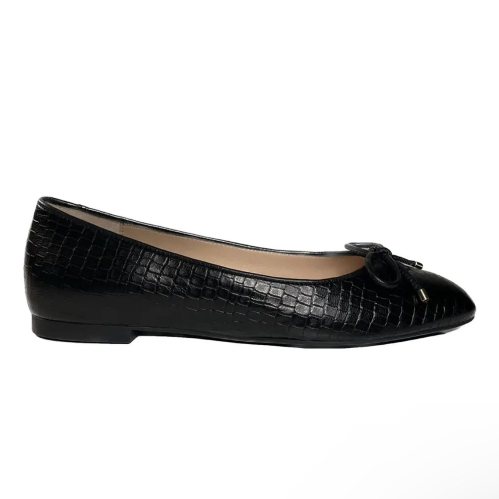 Stuart Weitzman Gabby Croc Embossed Black Size 36.5 (6.5 US) New in Box
